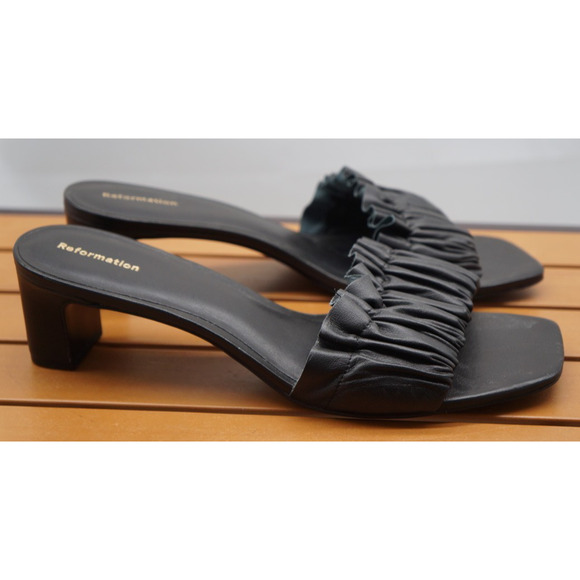 New Reformation Shereen Ruched Block Heel in Black Women 9.5 EUC - Picture 7 of 13